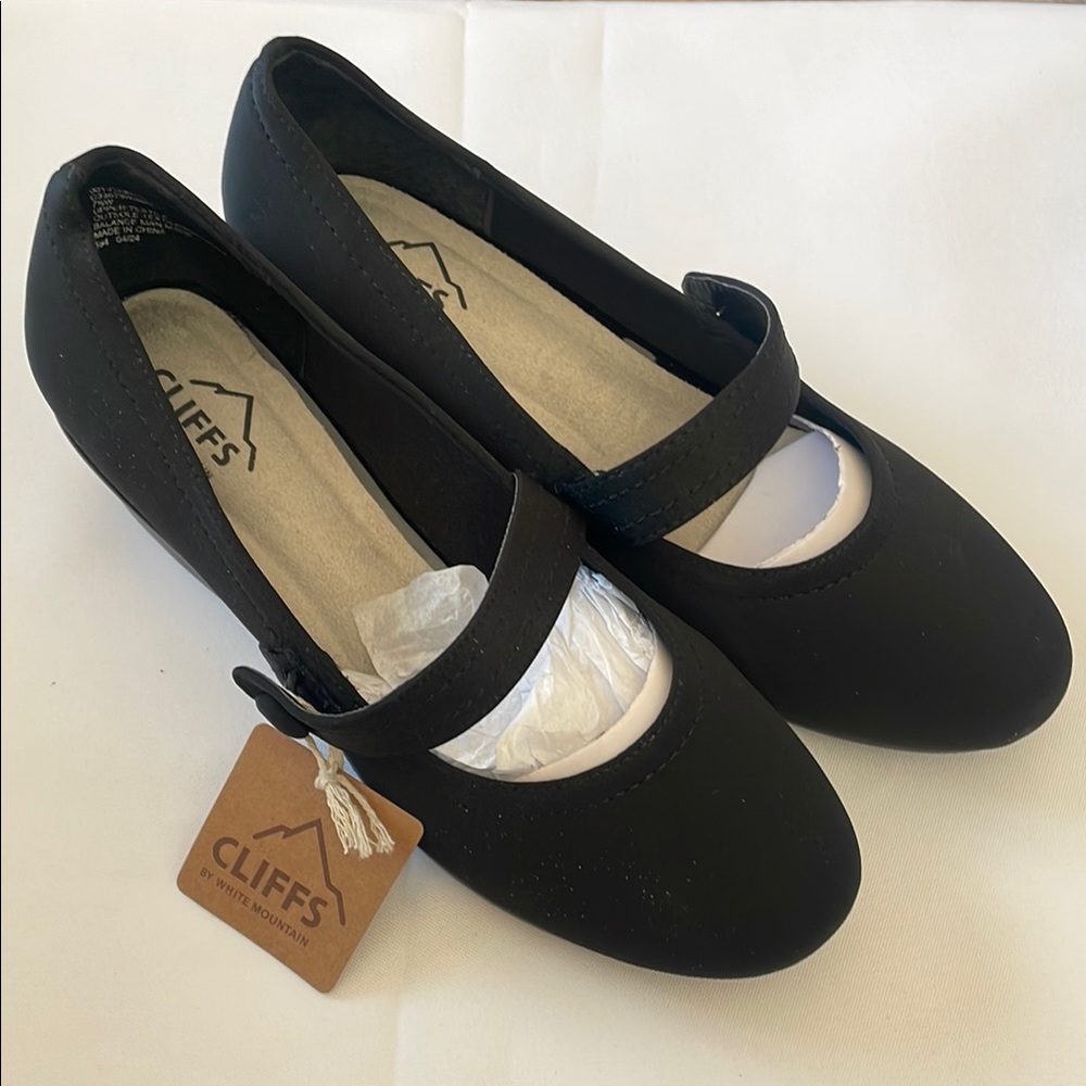 Cliffs Women's Black Mary Jane Brightly Pump Wedges 7.5 W - Picture 2 of 7
